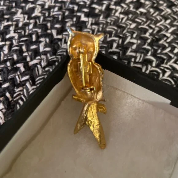 Owl Pin - Picture 3 of 3
